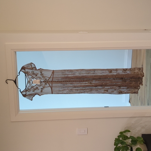 Beaded (wedding?) Dress from Urban Outfitters - Picture 2 of 5